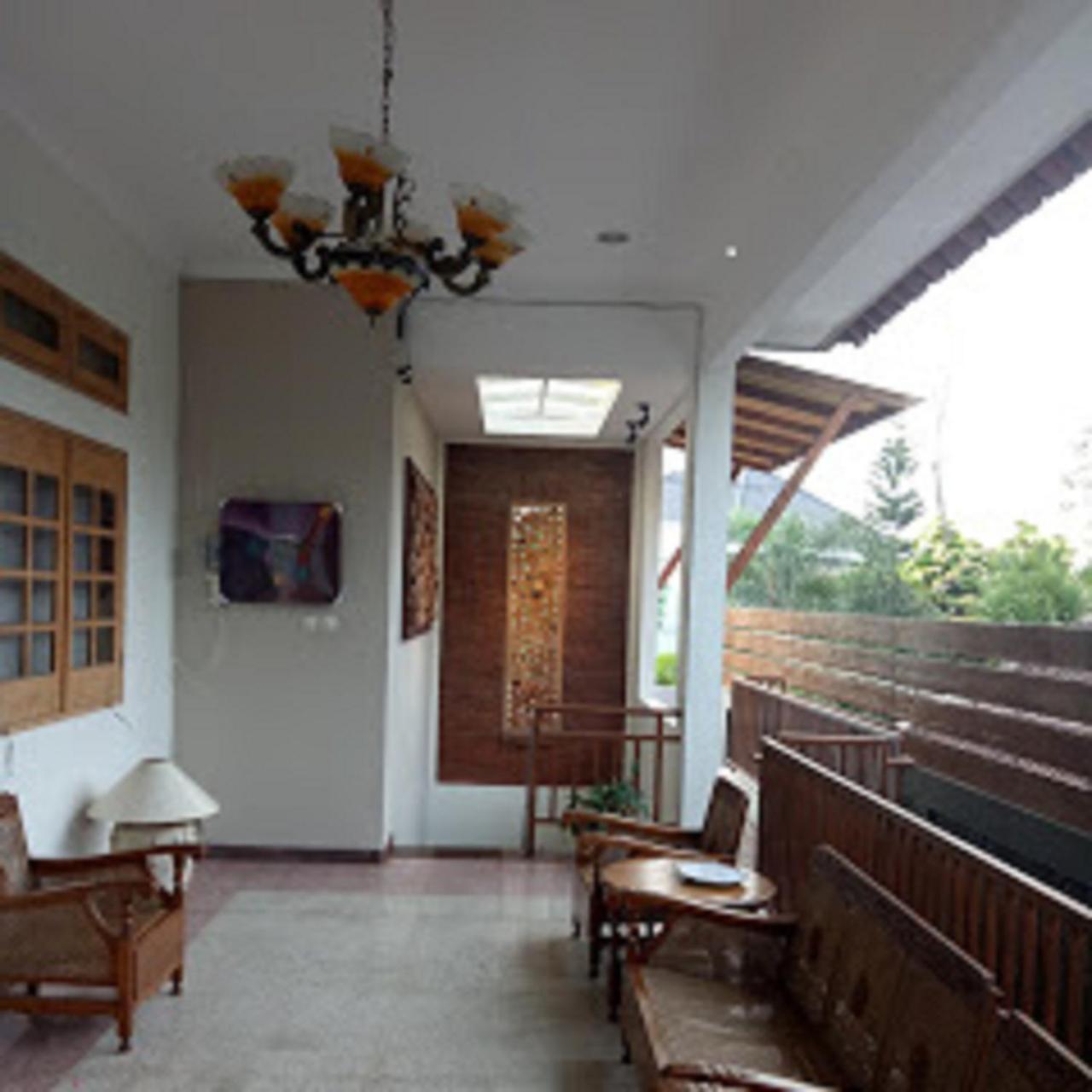 מאלאנג Helena Guest House מראה חיצוני תמונה
